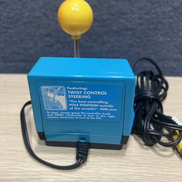 Vintage Namco 1982 Ms Pac-Man 5-in-1 TV Plug in Play Games Joystick Jakks - Picture 3 of 10
